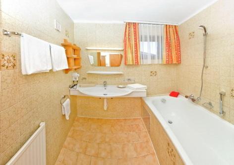 Hotel Menthof Seefeld in Tirol Eksteriør billede